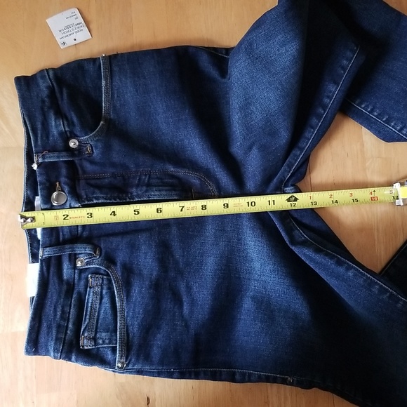Good American Good Waist Crop Jeans - Picture 12 of 12